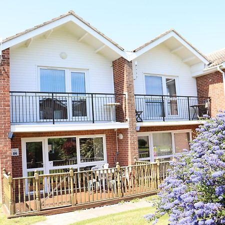 Corton Retreats At Waterside Park Villa Exteriör bild